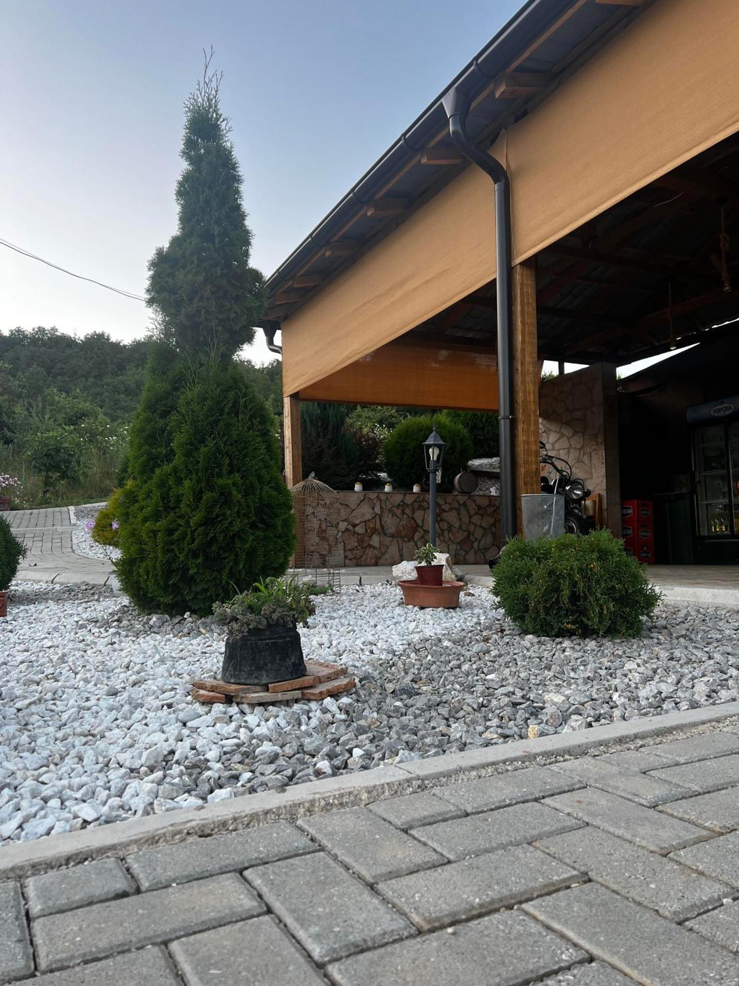 Hotel Complex Praga Gorno Lakocerej Exteriér fotografie